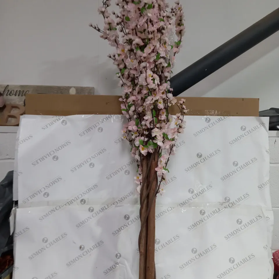 BOXED UNBRANDED 5FT ARTIFICIAL TREE IN PINK - COLLECTION ONLY 