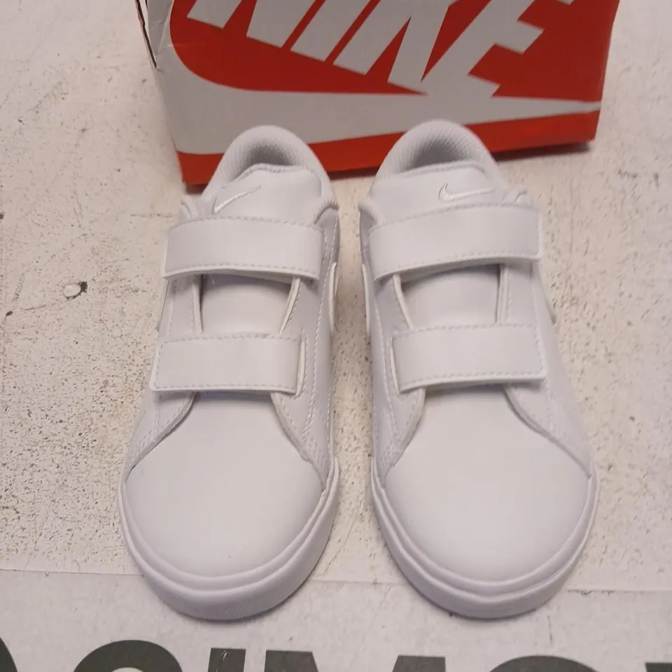 NIKE TENNIS ESS IN64 WHITE KID'S TRAINERS (UK 9.5 / EU 27) – BOXED