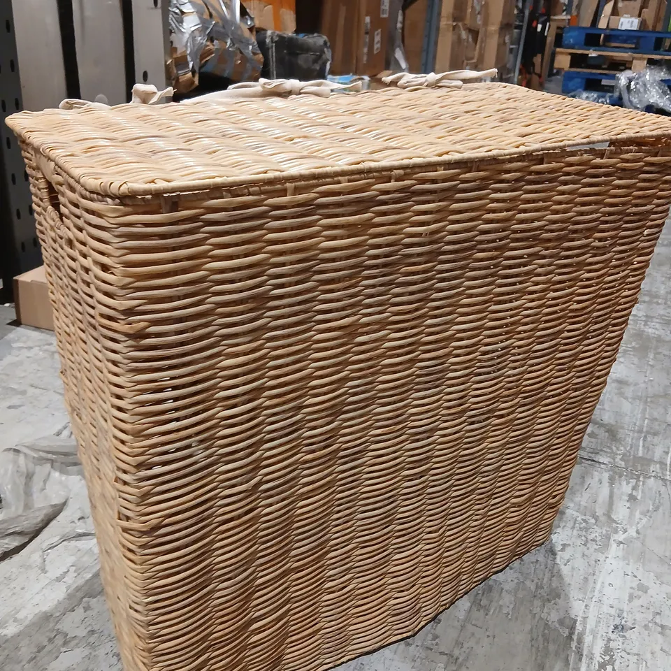 HOME RATTAN LAUNDRY SORTER