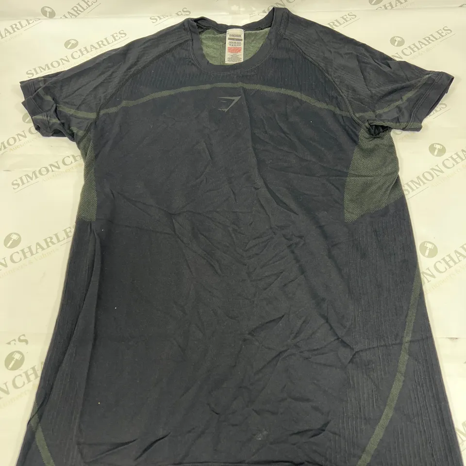 GYMSHARK TRAINING TEE IN BLACK SIZE LARGE