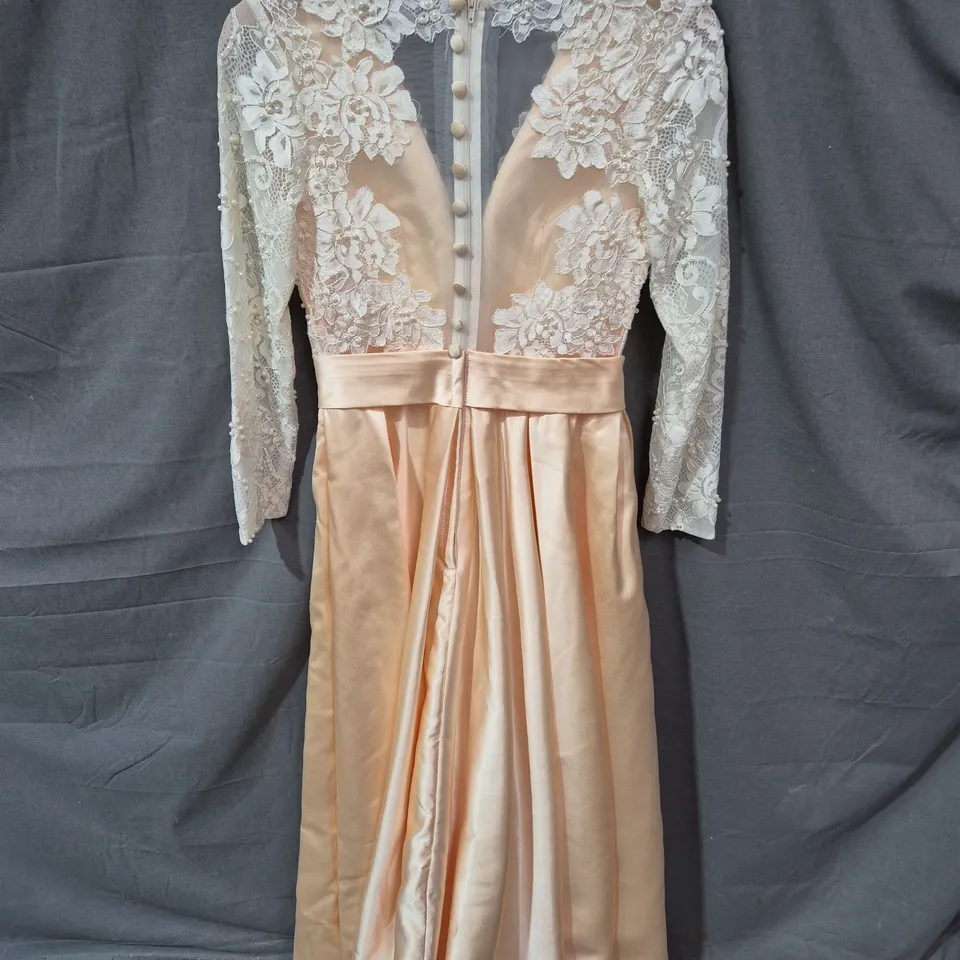 WOMEN'S LACE BODICE SATIN EVENING DRESS – SIZE UNSPECIFIED