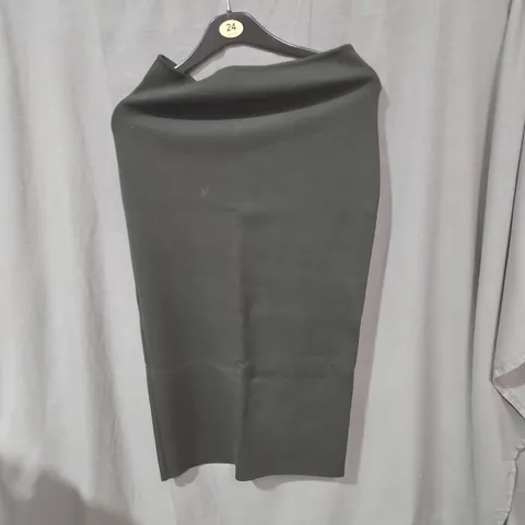 R. JUIST  PURE NEW WOOL PENCIL SKIRT, UK 16 (EU 42)