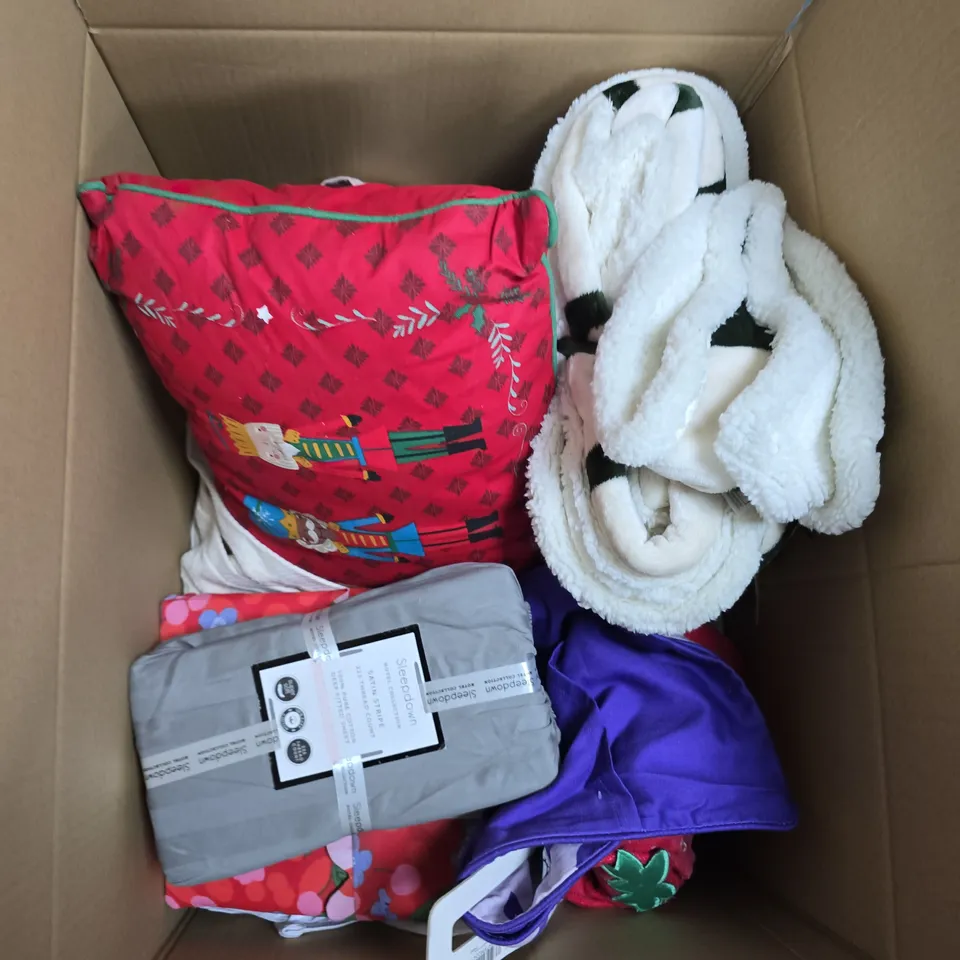 BOX OF APPROX 12 ASSORTED DUVET SETS, PILLOWS AND TOWELS