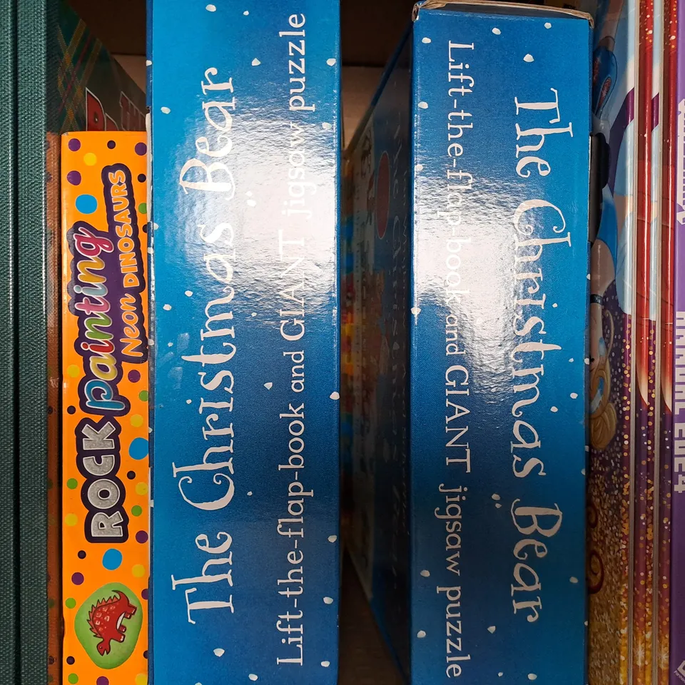 BOX OF APPROXIMATELY 10 ASSORTED BOOKS TO INCLUDE FORNITE 2024 ANNUAL, THE ULTIMATE GUIDE TO SUPER MARIO & NINTENDO 2024 EDITION, ROBLOX 2024 ANNUAL, ETC