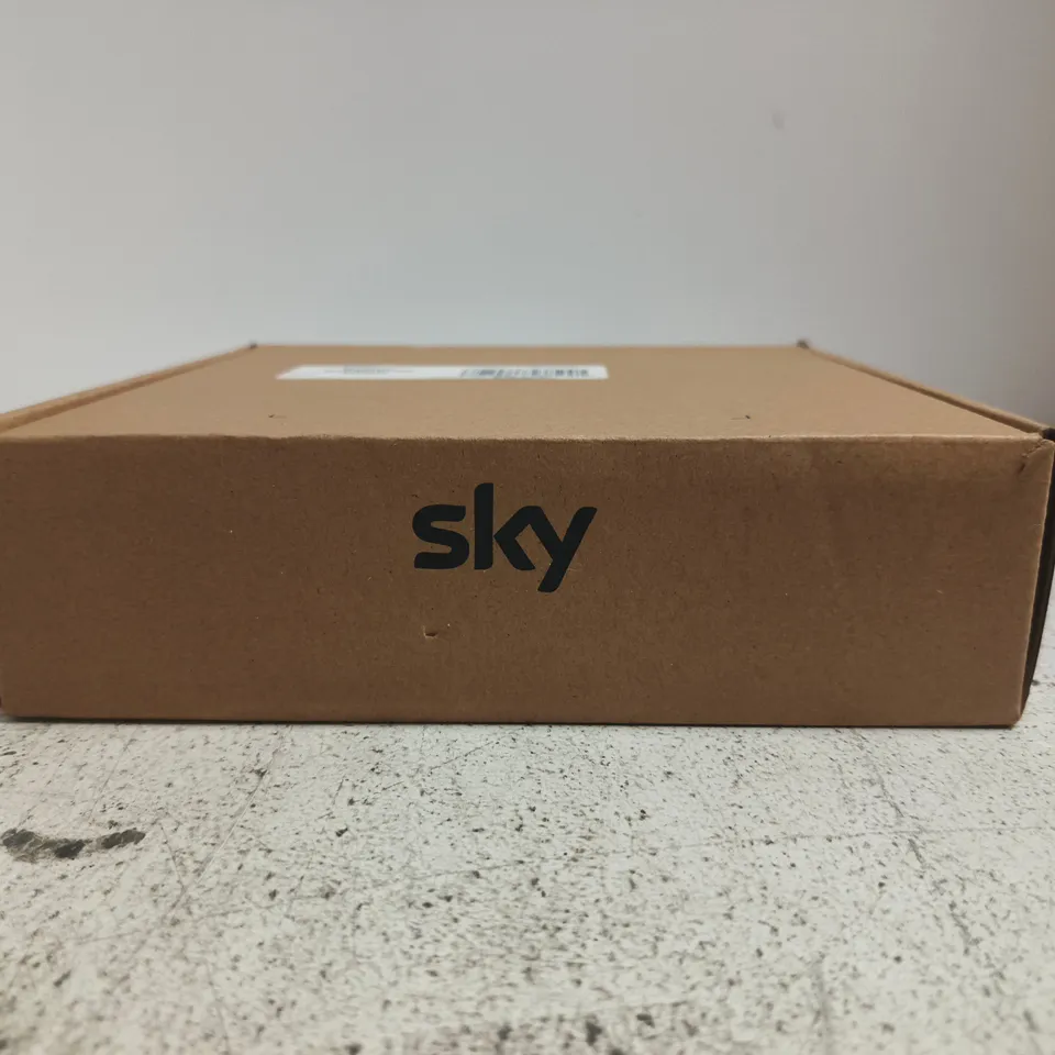 SKY GLASS IP061-EF-ANT STREAM PUCK