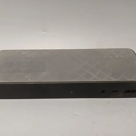HP USB-C UNIVERSAL DOCK
