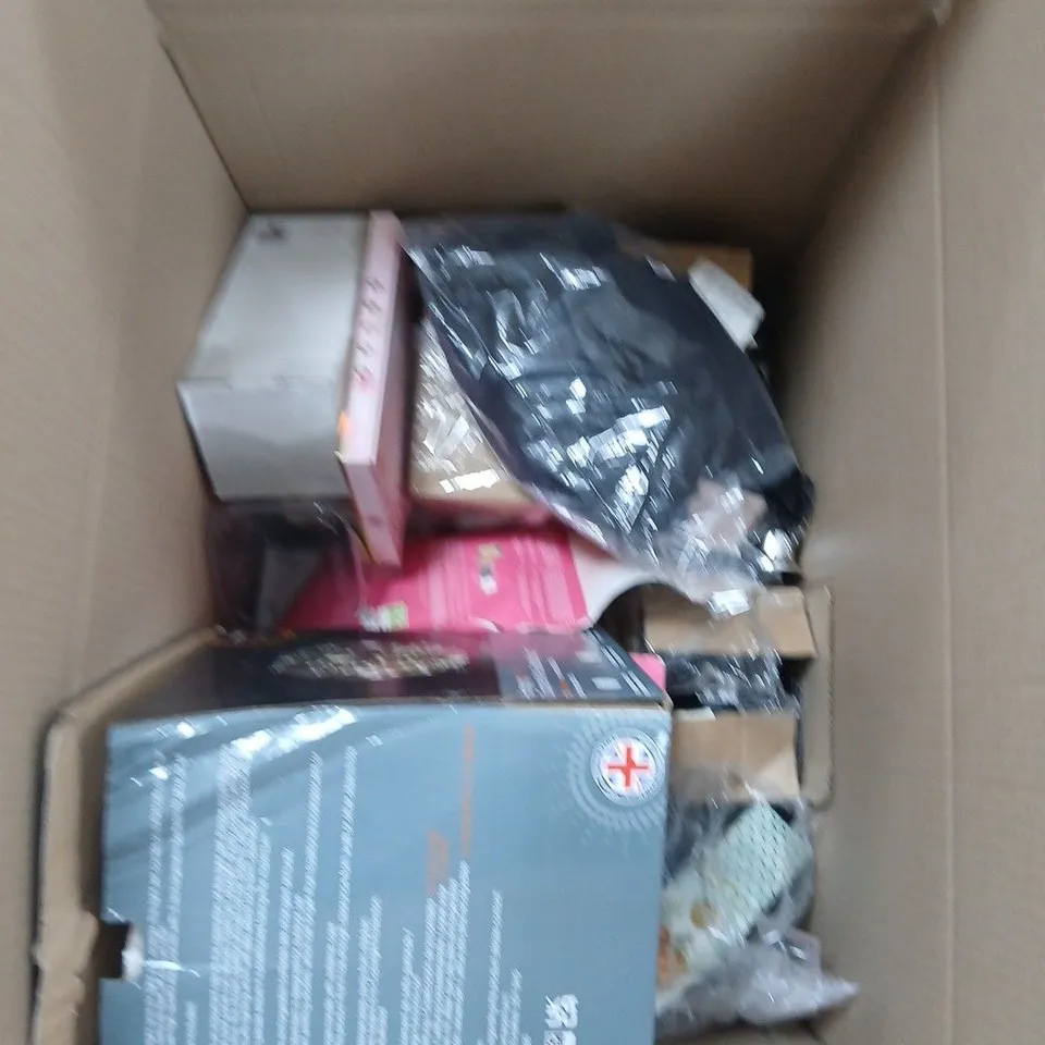 LARGE BOX OF APPROX 10 ASSORTED ITEMS TO INCLUDE GLASS BALL LIGHT, AIR FRESHNER AND WINTER CARE KTI