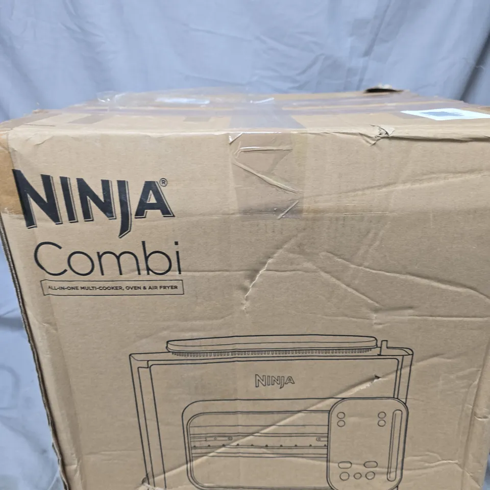 NINJA MULTIFUNCTION OVEN AND AIR FRYER