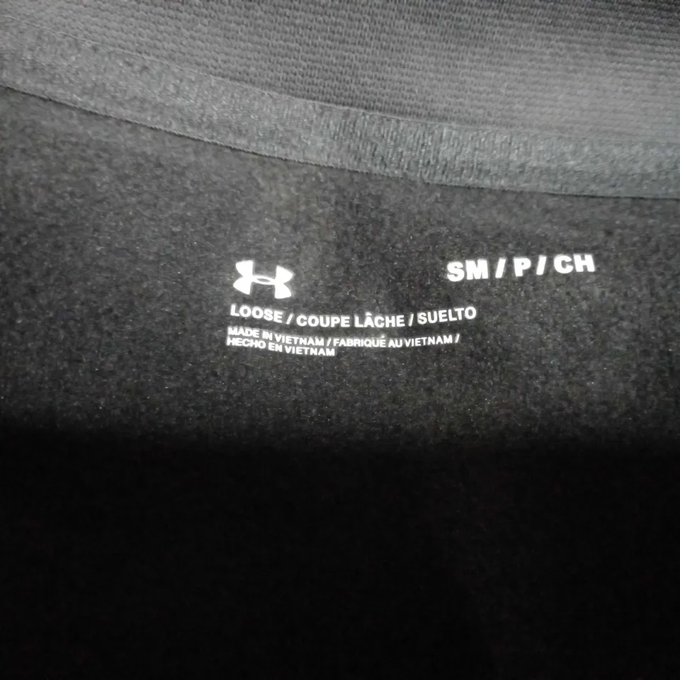UNDER ARMOUR BLACK/LOGO FLEECE LINED FITNESS TOP - SMALL
