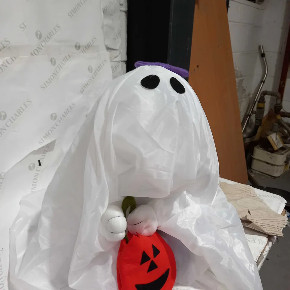 STANDING LIGHT UP GHOST HALLOWEEN DECORATION RRP £29.99