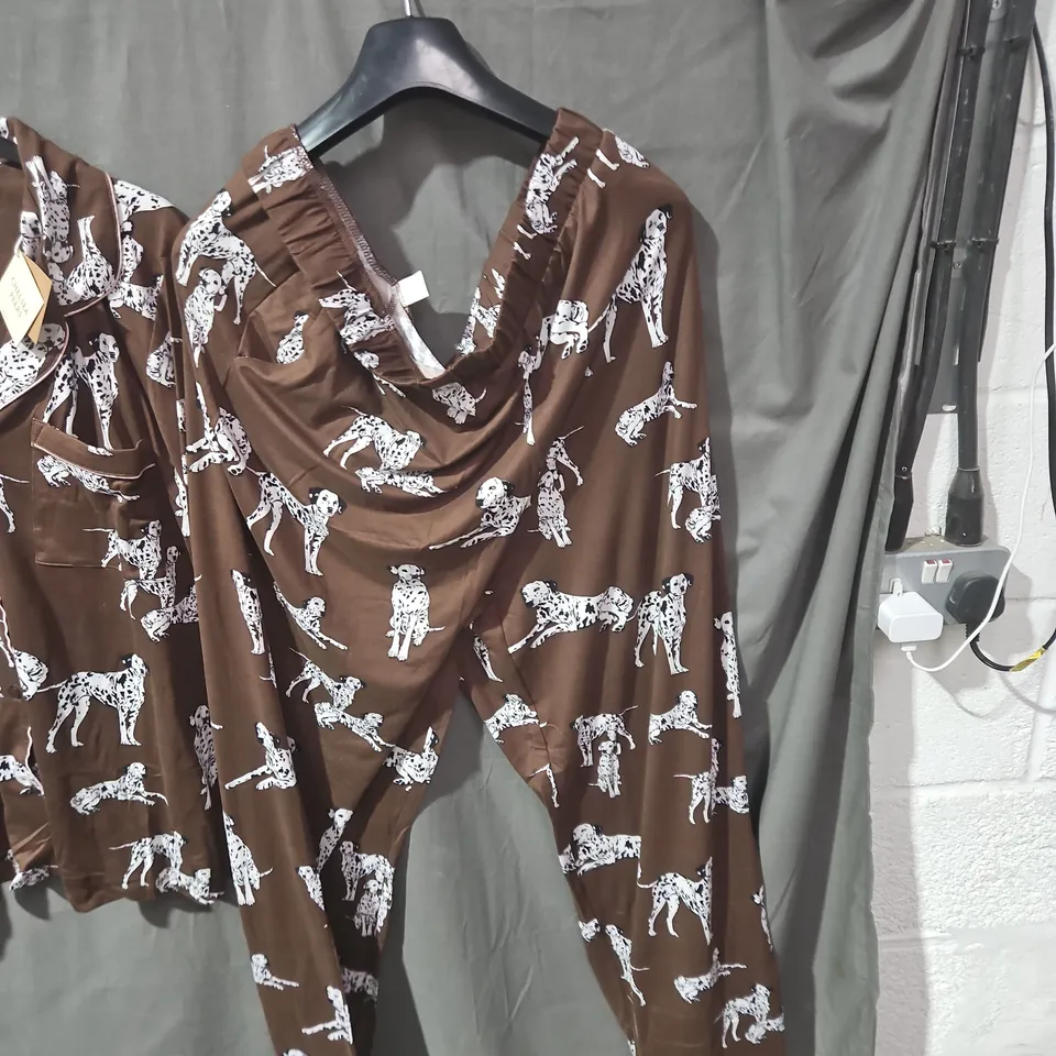 CHELSEA PEERS BROWN DOG PRINT PYJAMA SET , UK 20