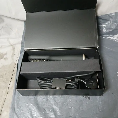 REVAMP DEEPFORM 2-IN-1 DRY & STYLE HOT AIR STYLER BOXED