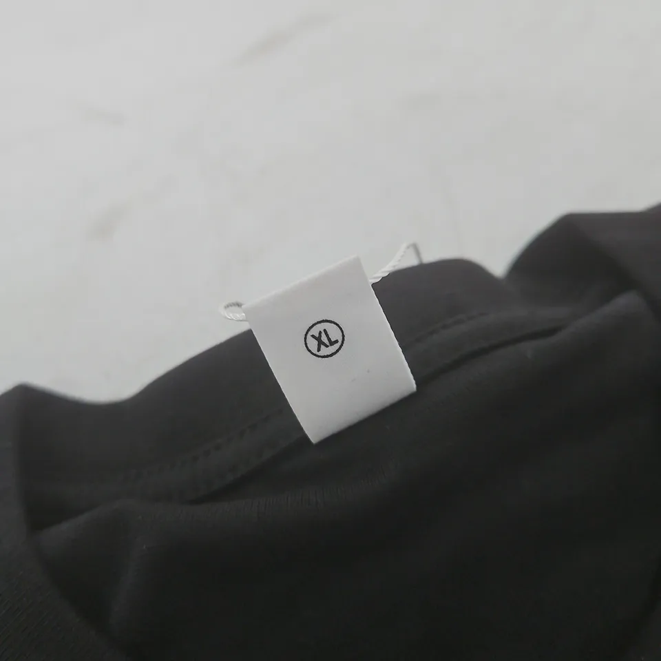 ORIGINAL STYLE BLACK T‑SHIRT – XL