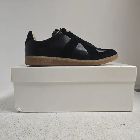 BOXED PAIR OF MAISON MARGIELA TRAINERS IN BLACK SIZE EU 43