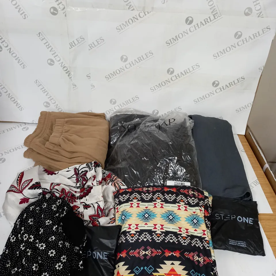 LARGE BOX OF ASSORTED CLOTHING ITEMS IN VARIOUS COLOURS AND SIZES