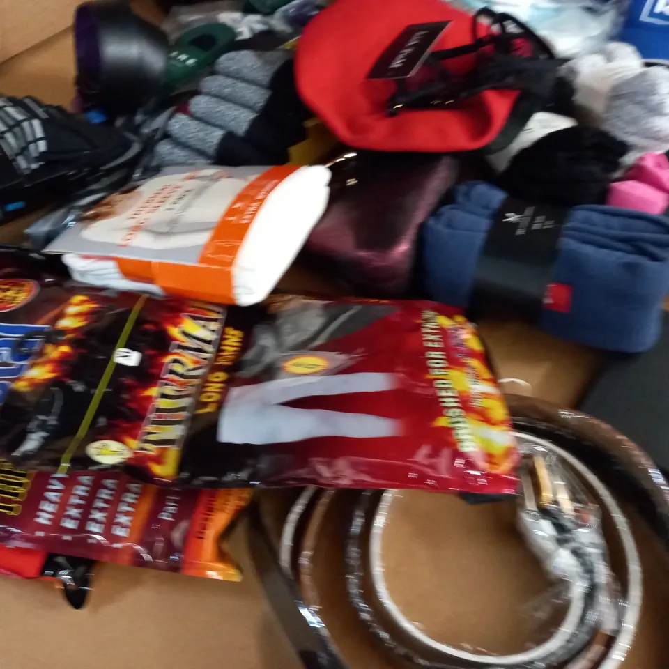LOT OF ASSORTED CLOTHING ACCESSORIES TO INCLUDE THERMALS, BAGS, SOCKS AND BELTS