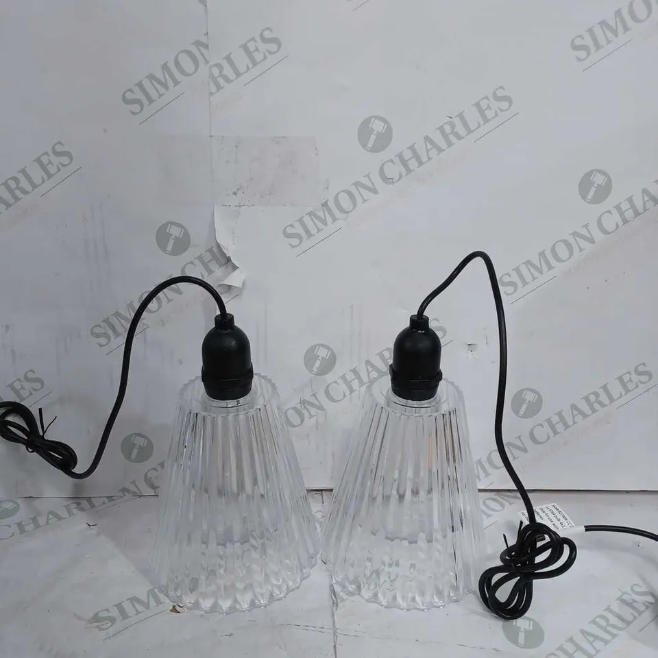 BUNDLEBERRY BY AMANDA HOLDEN SET OF 2 INDOOR OUTDOOR LIGHTS WITH FLUTED SHADE