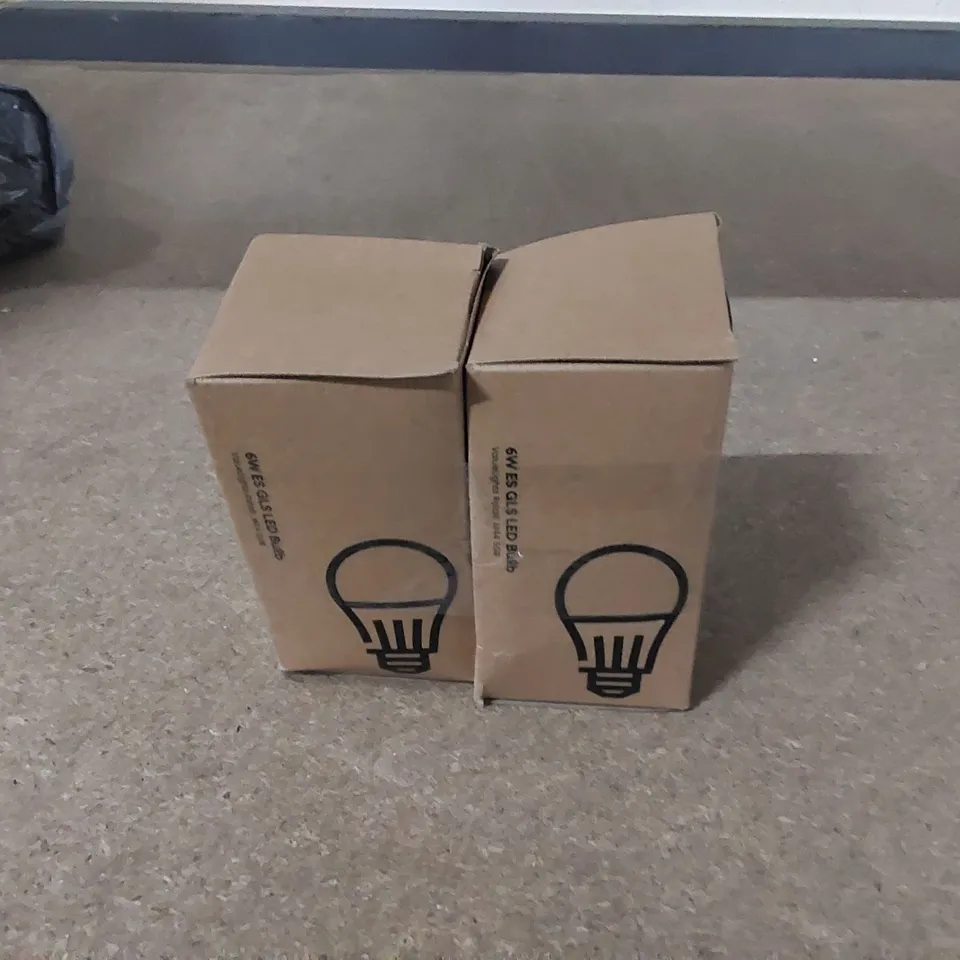 BOXED EQUIVALENT A19 E27 MEDIUM STANDARD LIGHT BULBS - SET OF 2 