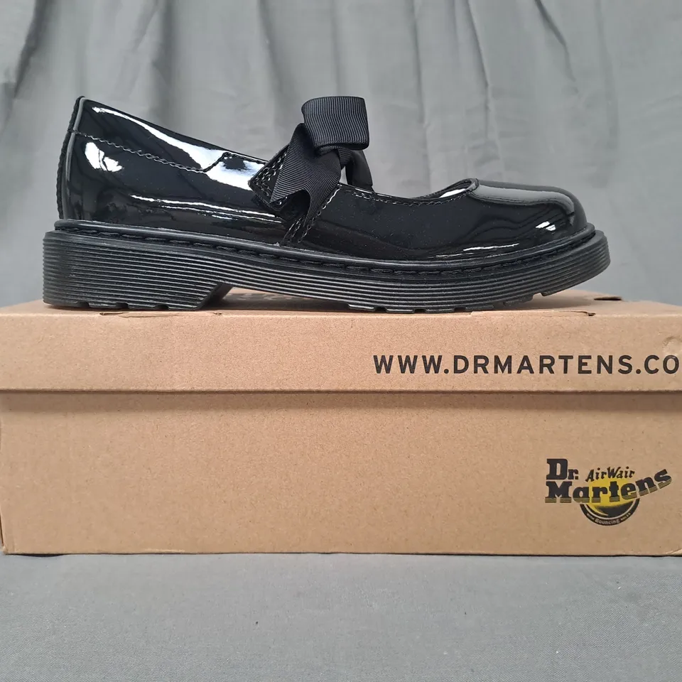 BOXED PAIR OF DR MARTENS MACCY II J SHOES IN GLOSSY BLACK UK SIZE 3