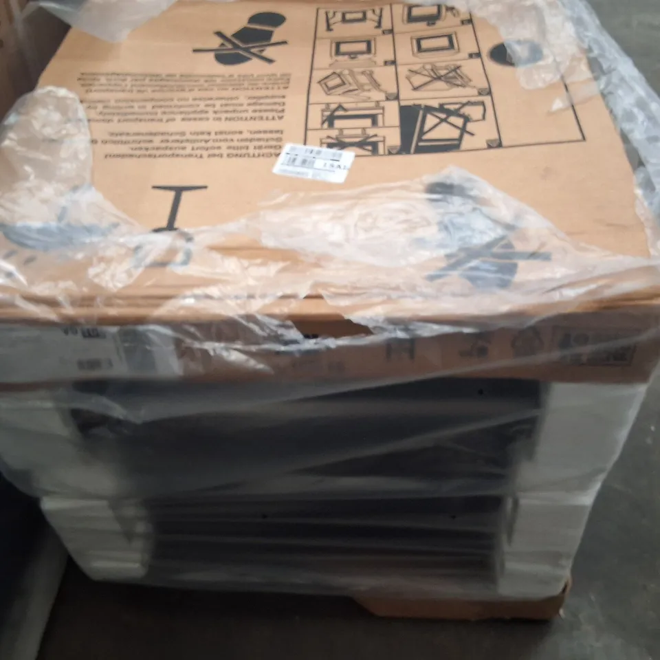 BAGGED BOSCH HHF113BR0B SERIES 2 BUILT-IN ELECTRIC SINGLE OVEN IN ST/STEEL 66L