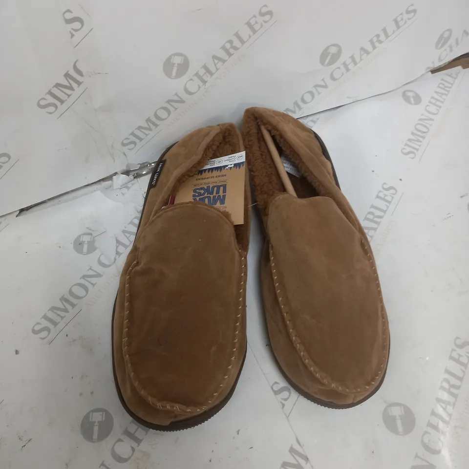 MOCCASIN SLIPPER CARAMEL SIZE MEDIUM