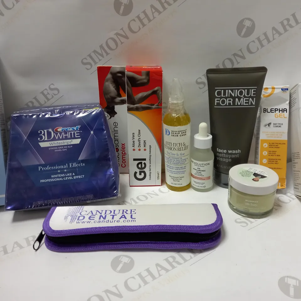 LOT OF APPROX 10 ASSORTED COSMETIC PRODUCTS TO INCLUDE THERAPUTIC SHAMPOO, HYALURONIC ACID, MATCHA MOISTURISER, ETC