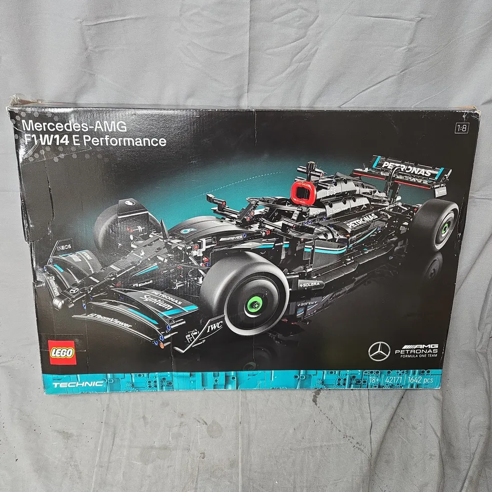 BOXED LEGO MERCEDES AMG F1 W14 - 42171
