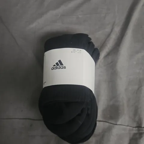 ADIDAS BLACK CREW SOCKS – UK 4-6 (EU 37-39)