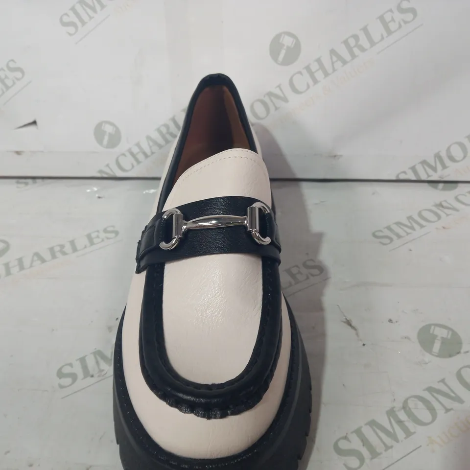 BOXED PAIR OF ASOS DESIGN MONSTER CHUNKY LOAFERS IN OFF WHITE UK SIZE 6