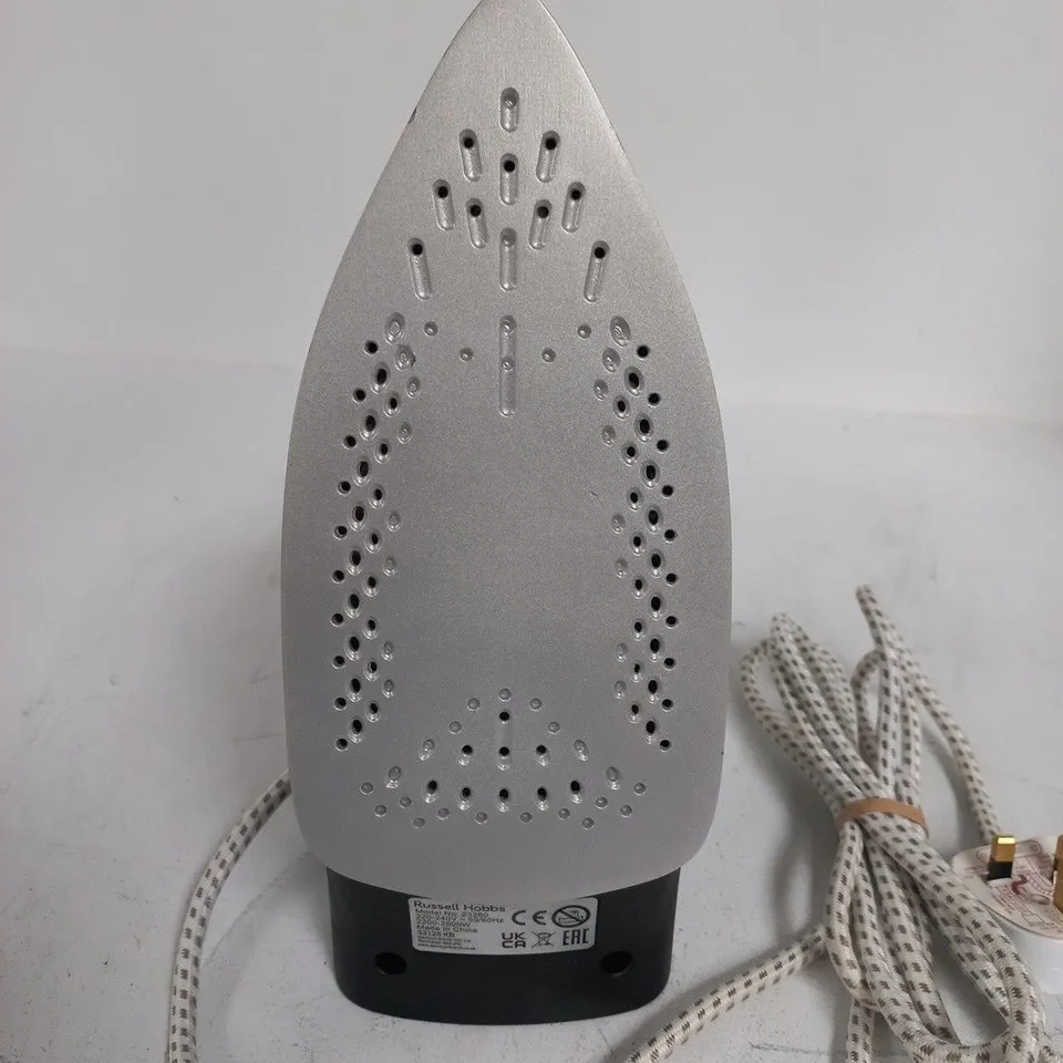 UNBOXED RUSSELL HOBBS SUPREME STEAM ULTRA 2600W IRON