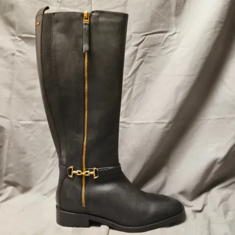 BOXED PAIR OF DUNE LONDON 484 TAYLYN KNEE-HIGH BOOTS IN BLACK SIZE 5