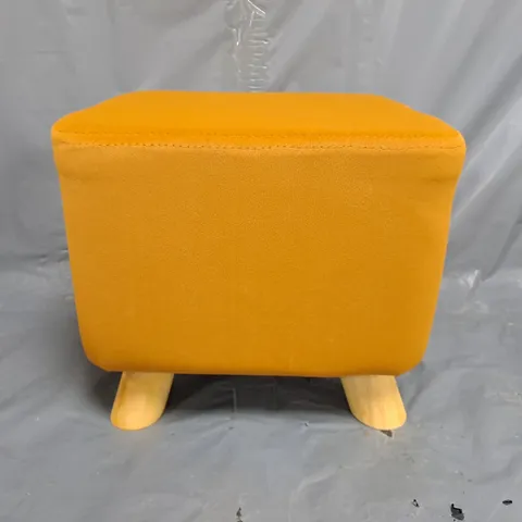 BOXED LIVING AND HOME FOOTSTOOL IN GINGER