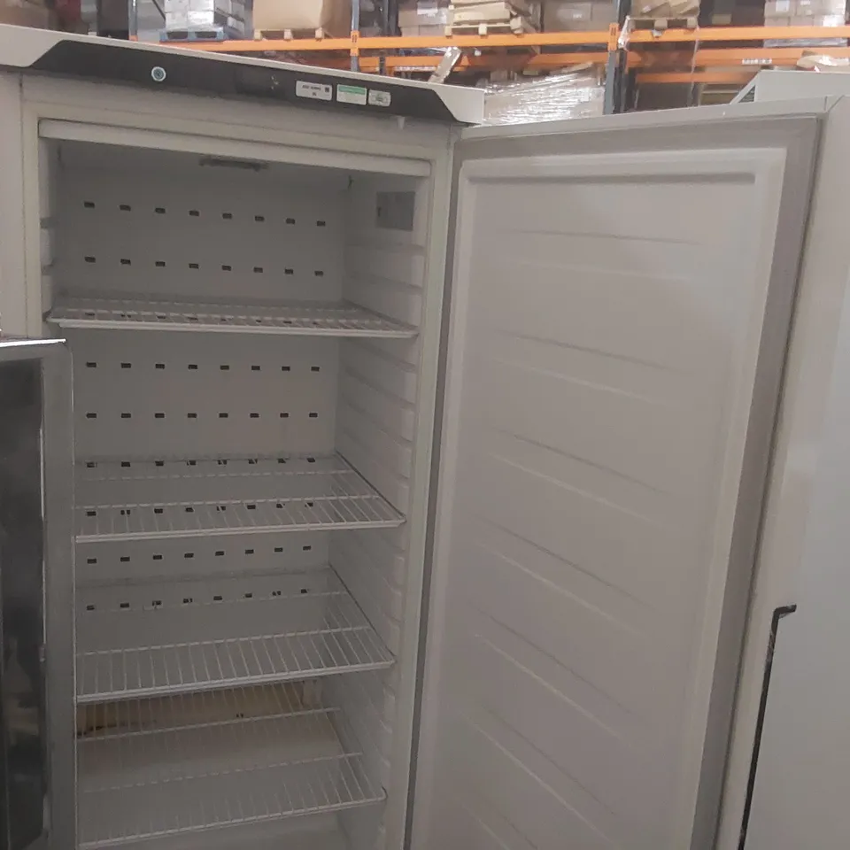 VALERA HV600TN COMMERCIAL UPRIGHT STORAGE FRIDGE