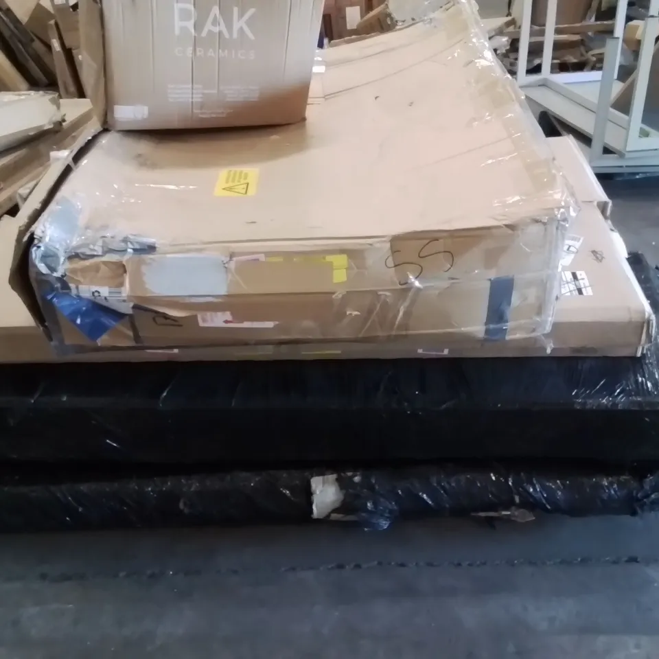 PALLET CONTAINING VARIOUS ASSORTED INCOMPLETE FURNITURE PARTS AND OTHER HOUSEHOLD ITEMS 