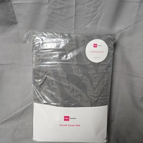 ZEBRA JACQUARD DUVET COVER SET - CHARCOAL - SUPER KING
