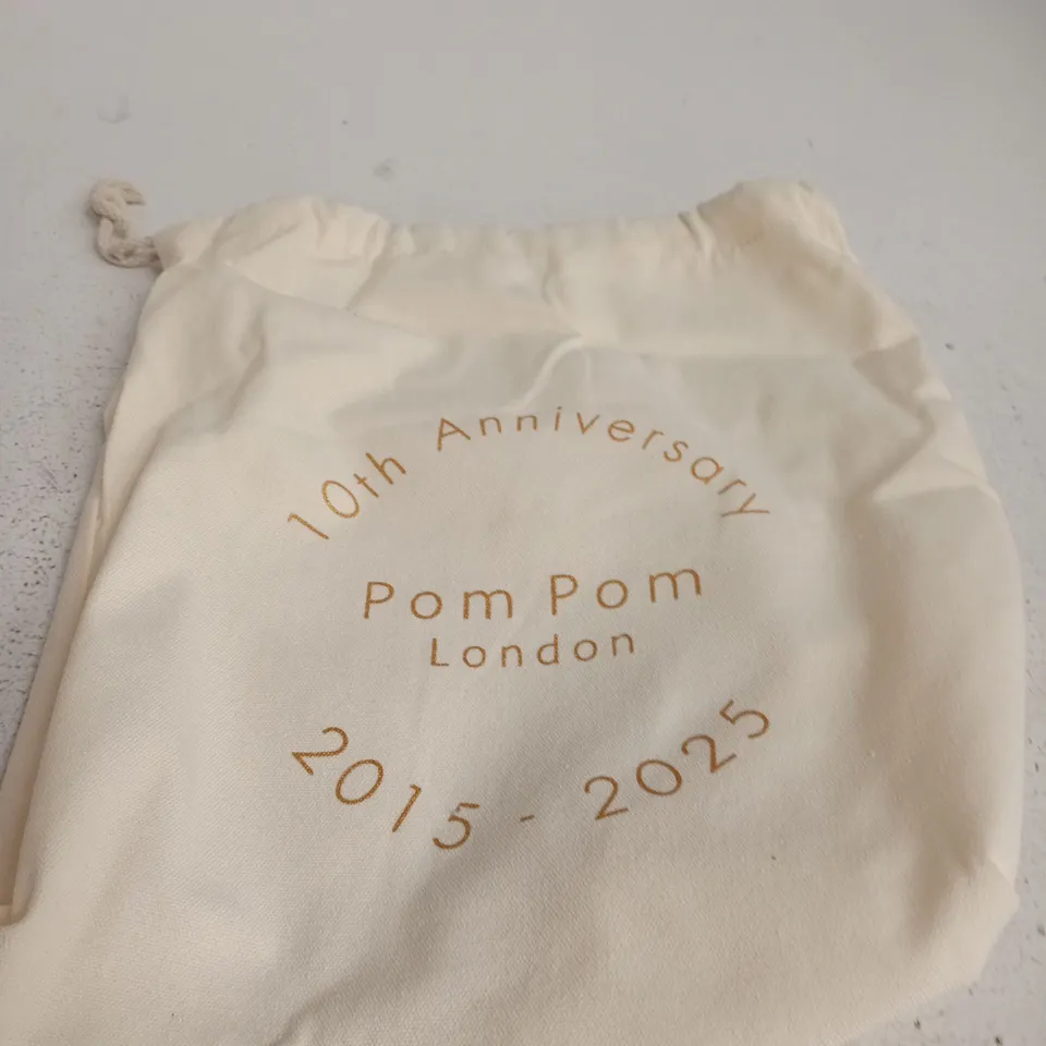 POM POM LONDON 10TH ANNIVERSARY GIFT SET – ORANGE ZIP POUCH + DRAWSTRING BAG