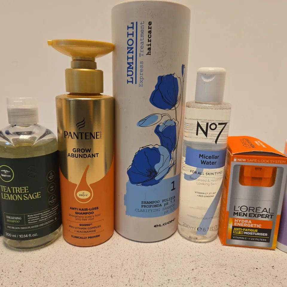 APPROX 12 ASSORTED BEAUTY PRODUCTS TO INCLUDE NIVEA SUN CREAM, PANTENA SHAMPOO, NO7 MICELLAR WATER, ETC