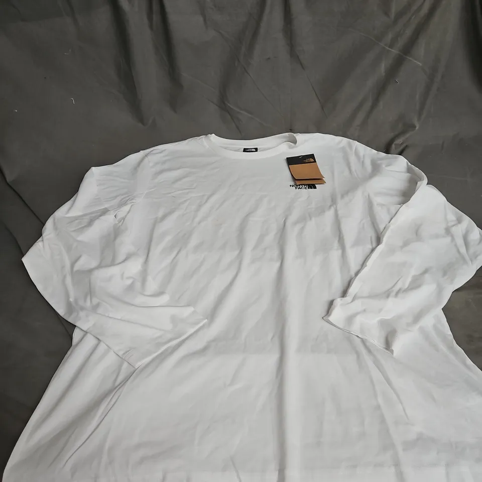 THE NORTH FACE SIMPLE DOME TEE – WHITE – XL