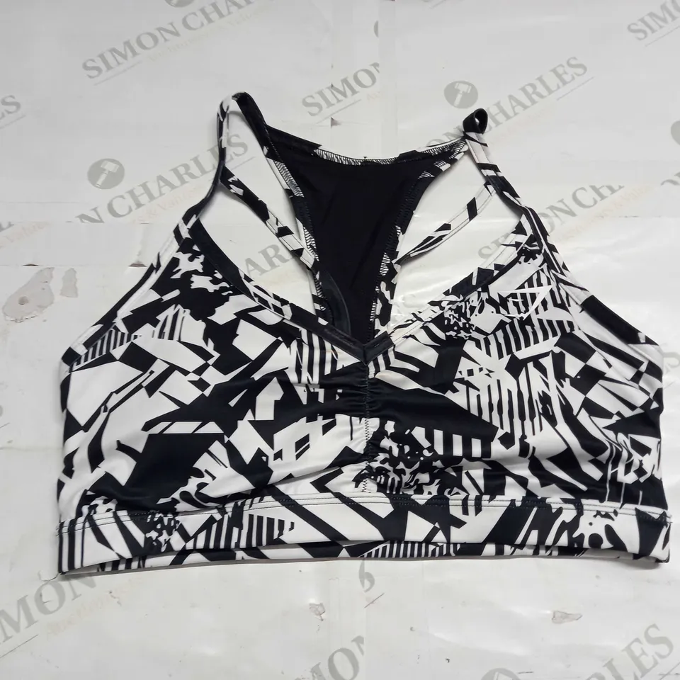 GYMSHARK SPORTS BRA SIZE M