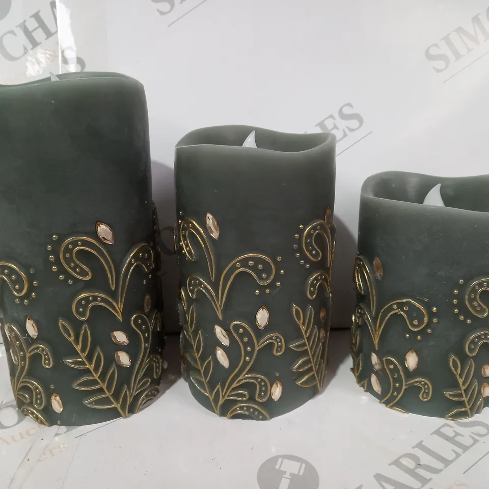 ALISON CORK SET OF PRE LIT FLAMELESS CANDLES
