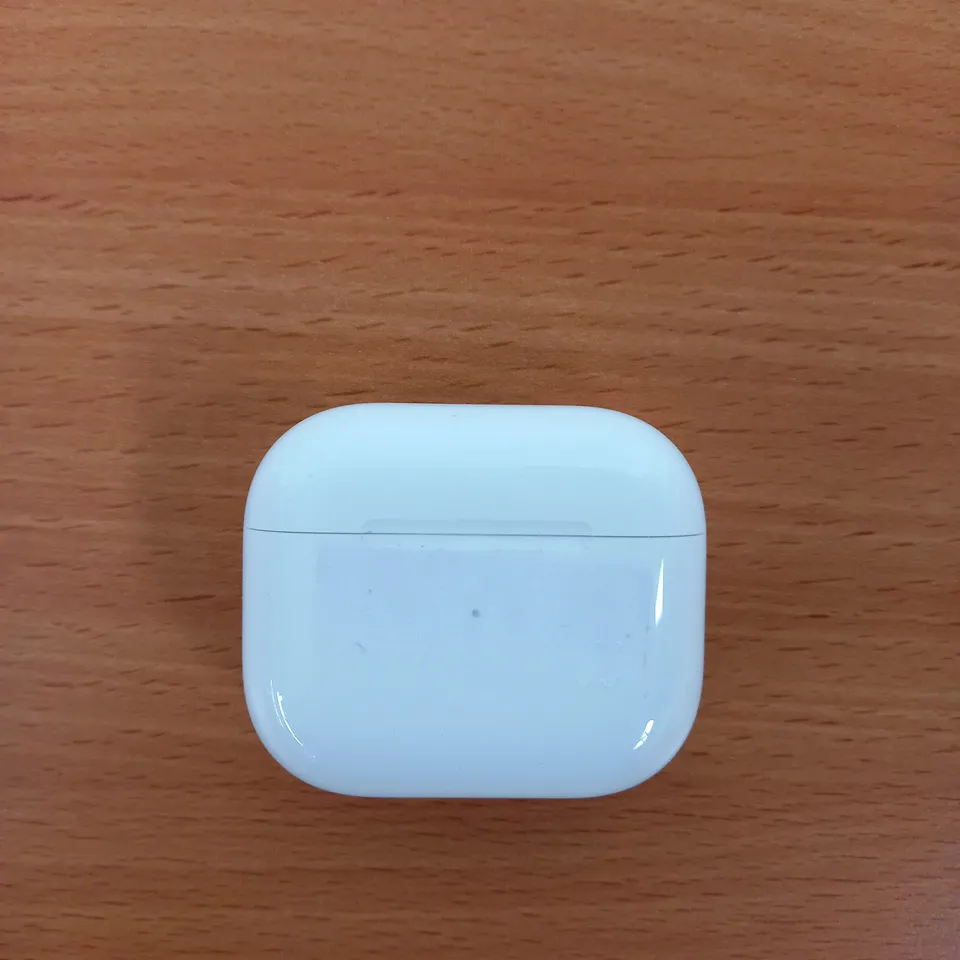 APPLE AIRPOD 3RD GENERATION