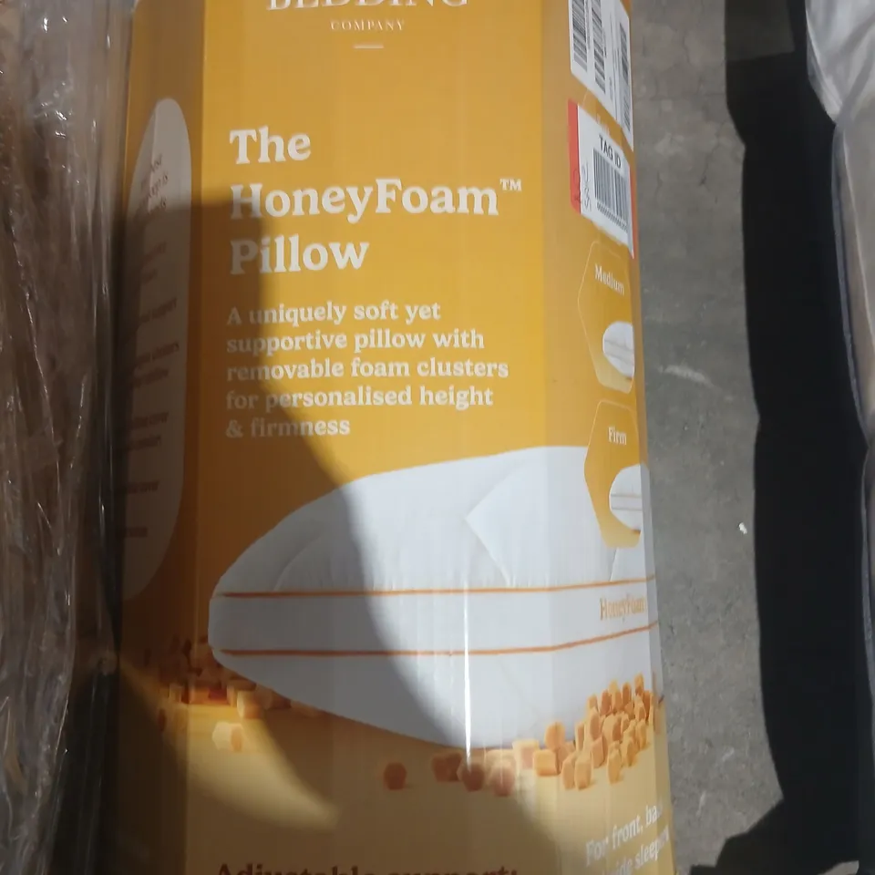 THE HONEYFOAM PILLOW BY THE FINE BEDDING COMPANY – MEDIUM FIRMNESS (ADJUSTABLE SOFT/MEDIUM/FIRM)