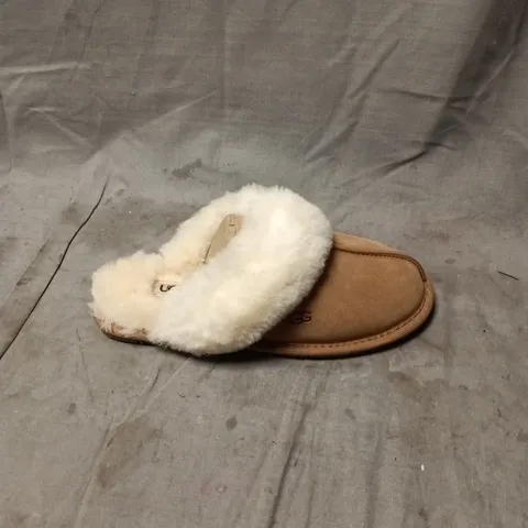 UGG PLUSH WOMEN'S TAN SUEDE SHEARLING SLIPPERS SIZE 2
