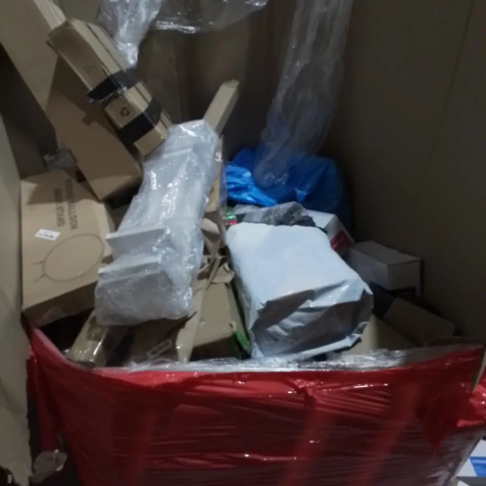 PALLET OF ASSORTED ITEMS TO INCLUDE: KOOLA ELECTRIC OVEN, PULLUP BAR, ELECTRIC BLANKET, LAUNDRY BASKET, GARDEN SHEARS ETC