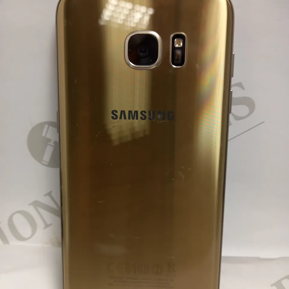 SAMSUNG GALAXY S7 EDGE MOBILE PHONE IN GOLD