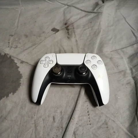 SONY PLAYSTATION 5 DUALSENSE WIRELESS CONTROLLER – WHITE