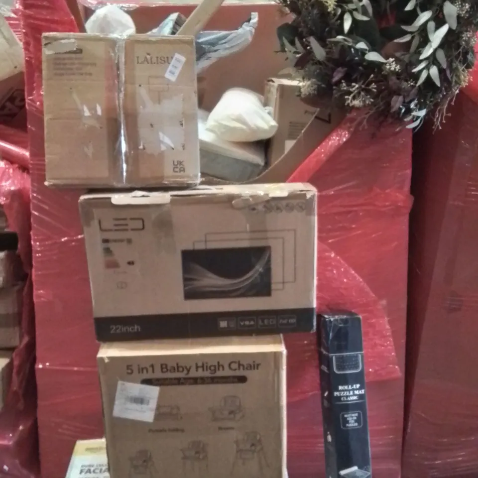 PALLET CONTAINING VARIOUS ASSORTED BOXED HOUSEHOLD ITEMS TO INCLUDE: FLOOR LAMP, 5-IN-1 BABY HIGH CHAIR, 22" LED MONITOR,  PUZZLE MAT  AND LOTS MORE UNMARKED BOXED ITEMS 