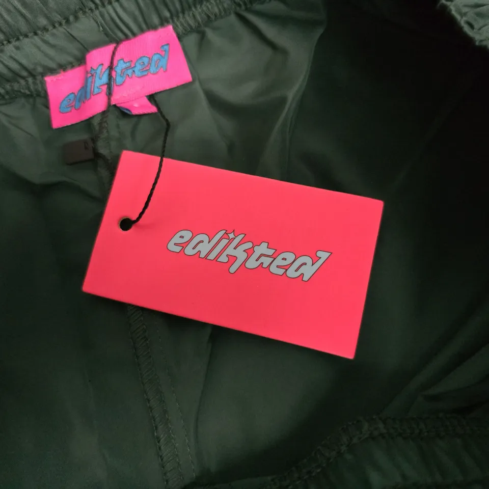 EDIKTED DARK-GREEN SHORTS, SIZE S