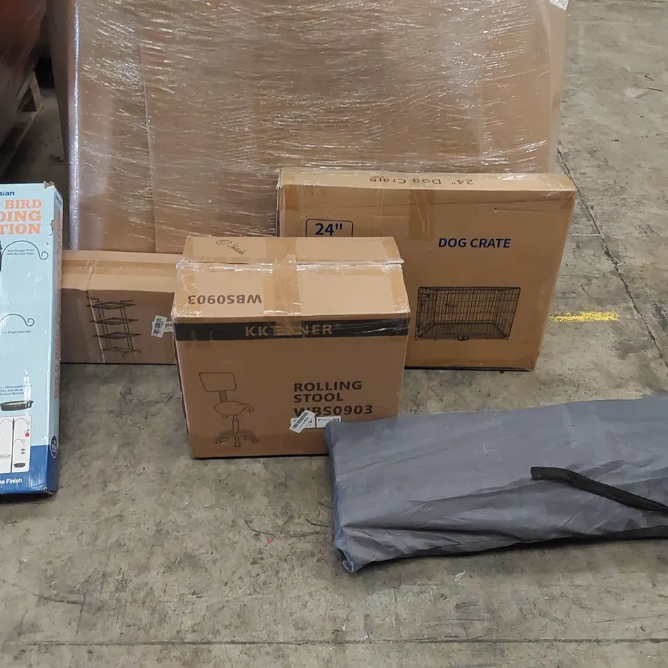 PALLET OF ASSORTED ITEMS INCLUDING: STOOL, DOG CRATE, SHELF, BIRD FEEDER, CAMPING EQUIPMENT 