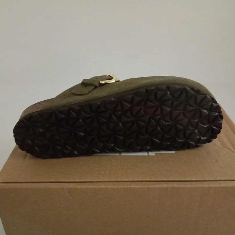LAREDOUTE COLLECTIONS KHAKI MULES EU 38 BOXED
